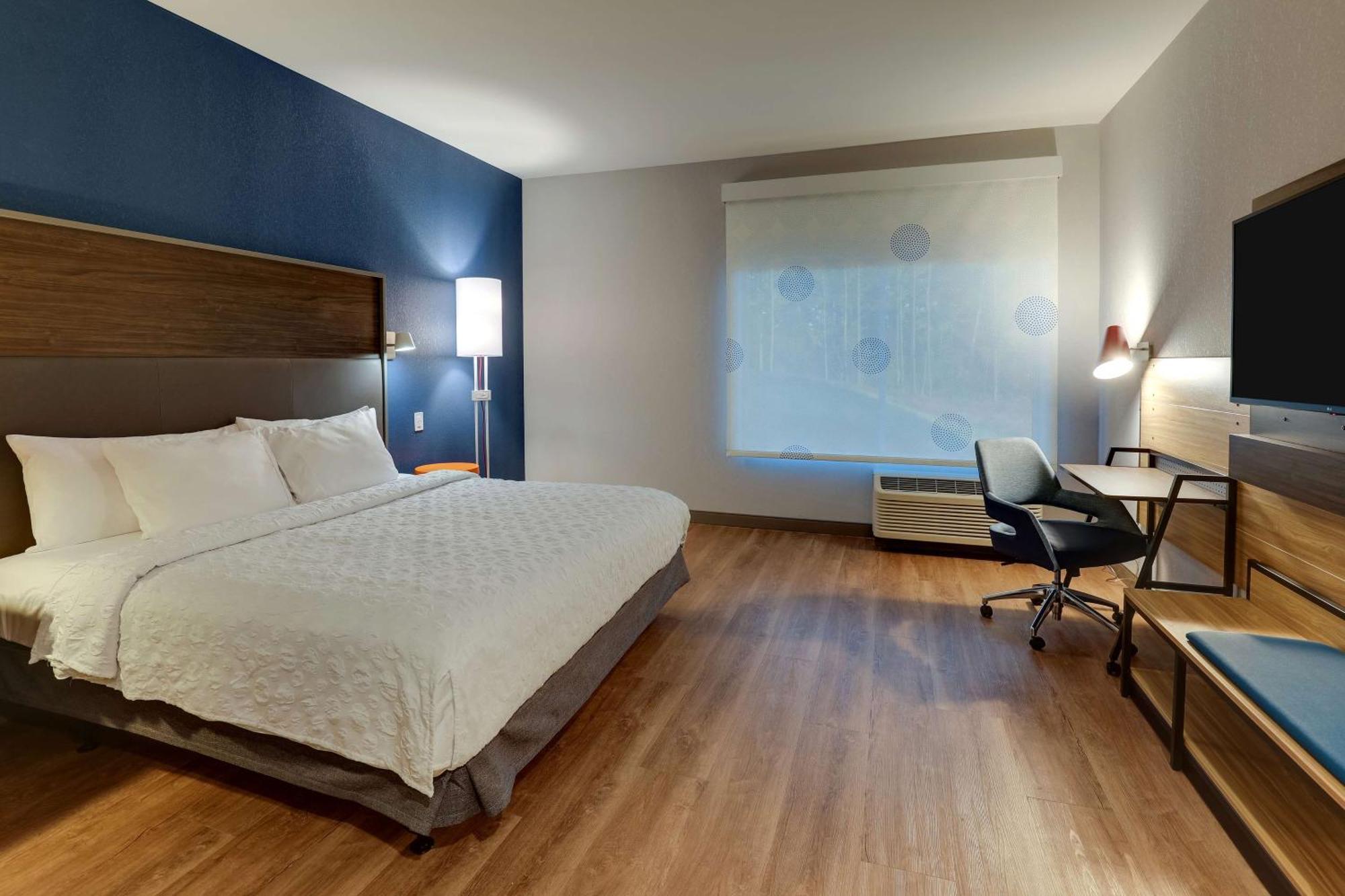 Tru By Hilton Raleigh Garner Hotel Exterior photo